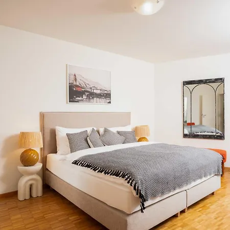 Modern-18 Apartment